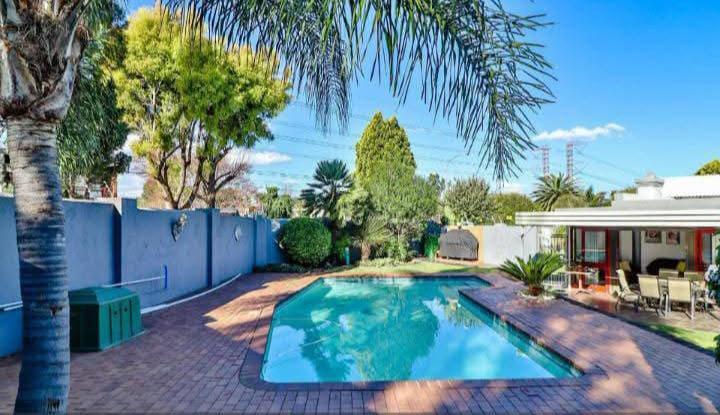 4 Bedroom Property for Sale in Randhart Gauteng