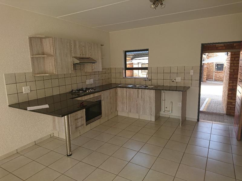 To Let 2 Bedroom Property for Rent in Germiston Central Gauteng