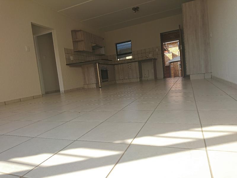 To Let 2 Bedroom Property for Rent in Germiston Central Gauteng