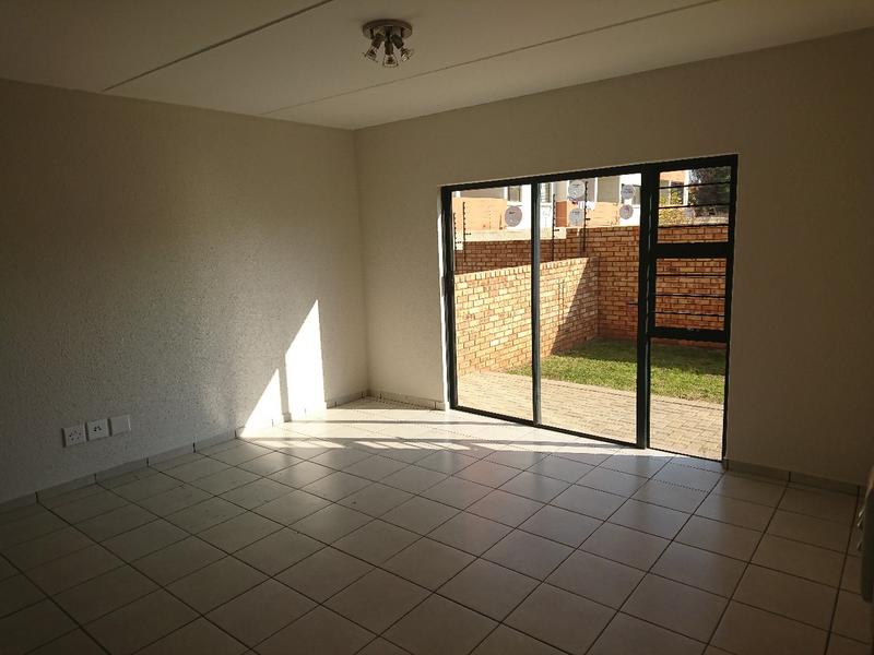To Let 2 Bedroom Property for Rent in Germiston Central Gauteng