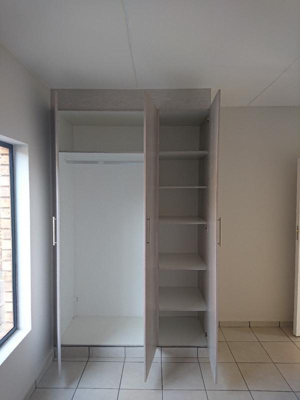 To Let 2 Bedroom Property for Rent in Germiston Central Gauteng
