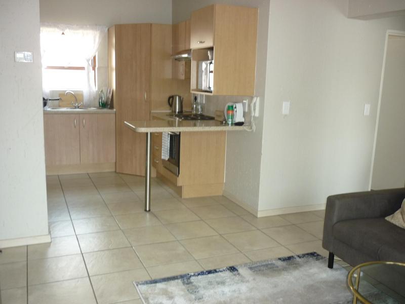 To Let 2 Bedroom Property for Rent in Douglasdale Gauteng
