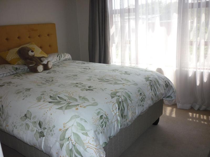 To Let 2 Bedroom Property for Rent in Douglasdale Gauteng