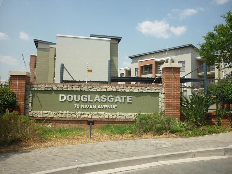 To Let 2 Bedroom Property for Rent in Douglasdale Gauteng