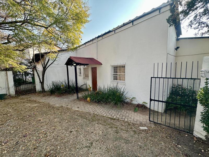 To Let 1 Bedroom Property for Rent in Chartwell Gauteng