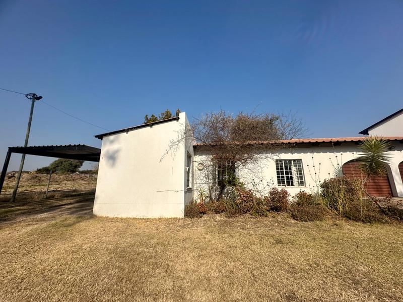 To Let 1 Bedroom Property for Rent in Chartwell Gauteng