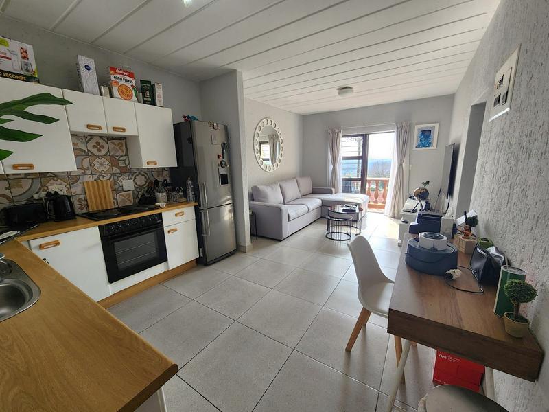 1 Bedroom Property for Sale in Constantia Kloof Gauteng