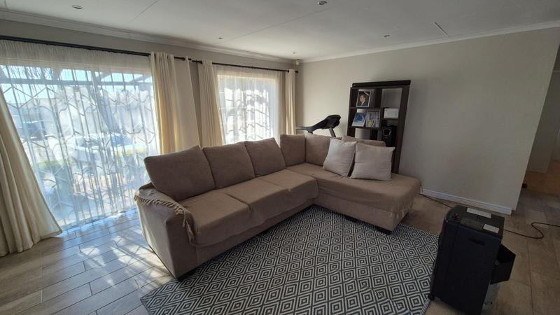 3 Bedroom Property for Sale in Amandasig Gauteng