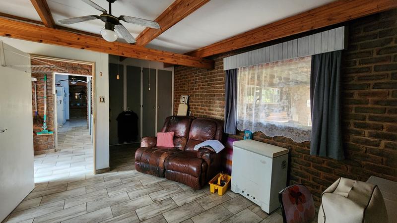 4 Bedroom Property for Sale in Karenpark Gauteng