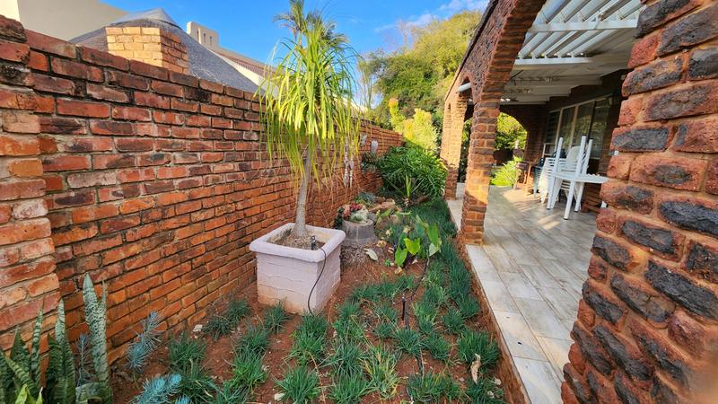 4 Bedroom Property for Sale in Karenpark Gauteng