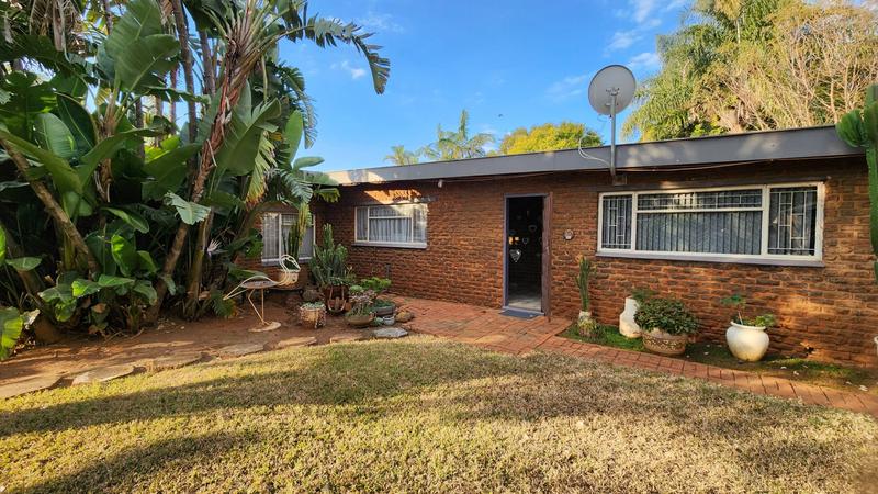4 Bedroom Property for Sale in Karenpark Gauteng