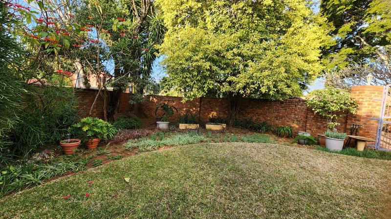 4 Bedroom Property for Sale in Karenpark Gauteng