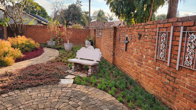 4 Bedroom Property for Sale in Karenpark Gauteng