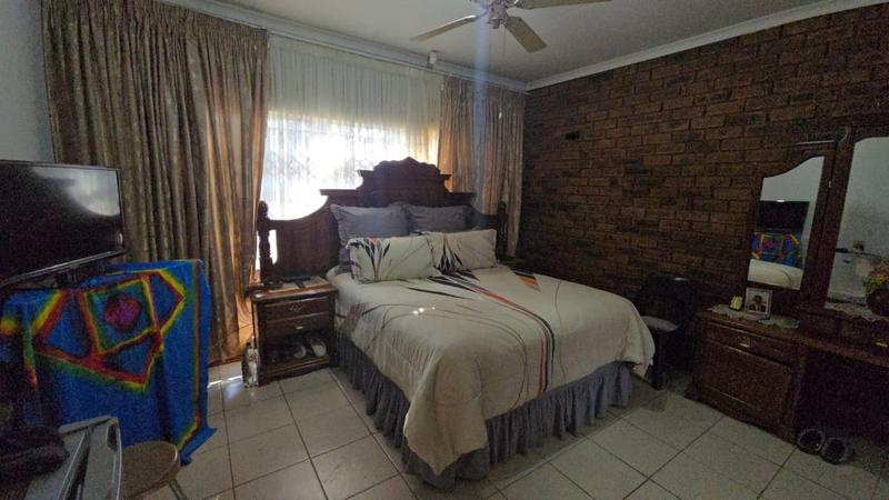4 Bedroom Property for Sale in The Orchards Gauteng
