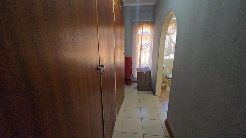 4 Bedroom Property for Sale in The Orchards Gauteng