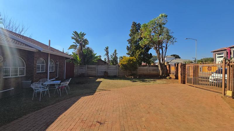 4 Bedroom Property for Sale in The Orchards Gauteng