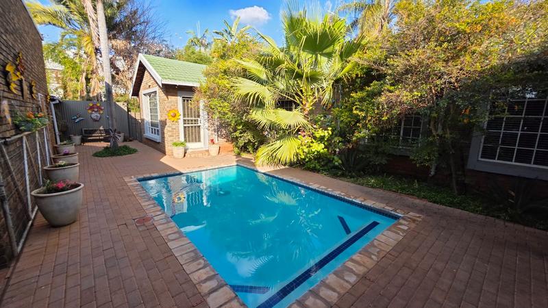 5 Bedroom Property for Sale in Doornpoort Gauteng