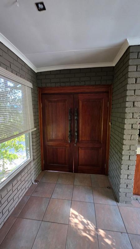 5 Bedroom Property for Sale in Doornpoort Gauteng
