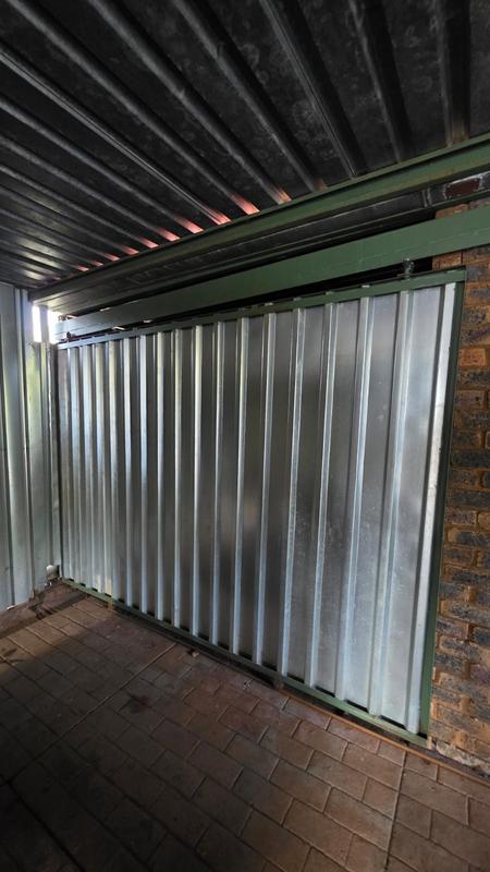 5 Bedroom Property for Sale in Doornpoort Gauteng
