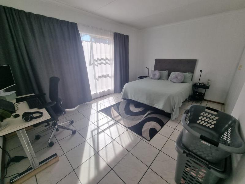 2 Bedroom Property for Sale in Meyersdal Gauteng