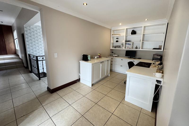 To Let 4 Bedroom Property for Rent in River Club Gauteng