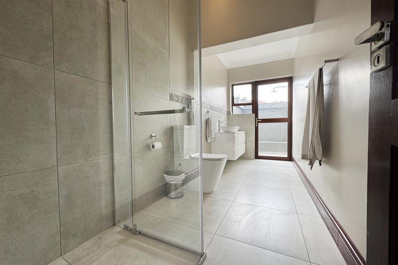 To Let 4 Bedroom Property for Rent in River Club Gauteng