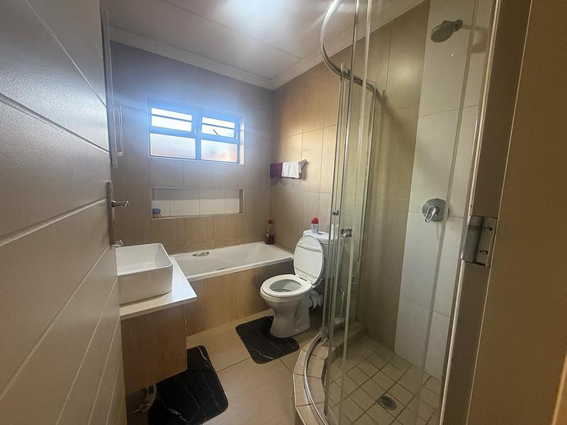 3 Bedroom Property for Sale in Annlin Gauteng
