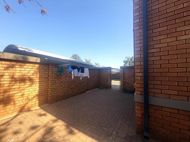 3 Bedroom Property for Sale in Annlin Gauteng