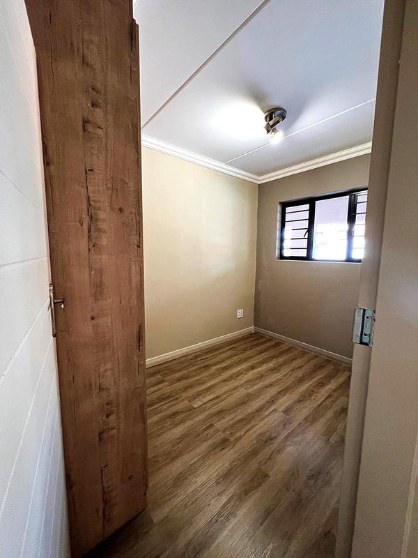 2 Bedroom Property for Sale in Kameeldrift Gauteng