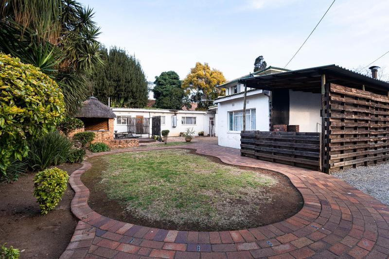 To Let 1 Bedroom Property for Rent in Edenvale Gauteng