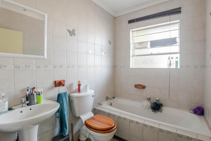 3 Bedroom Property for Sale in Eden Glen Gauteng