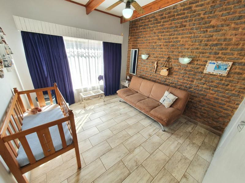 5 Bedroom Property for Sale in Karenpark Gauteng
