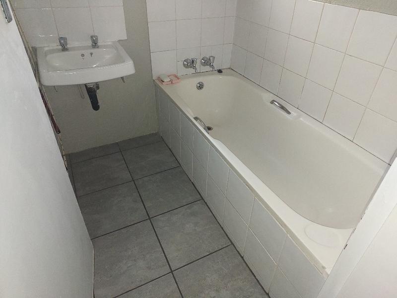 3 Bedroom Property for Sale in Dawn Park Gauteng