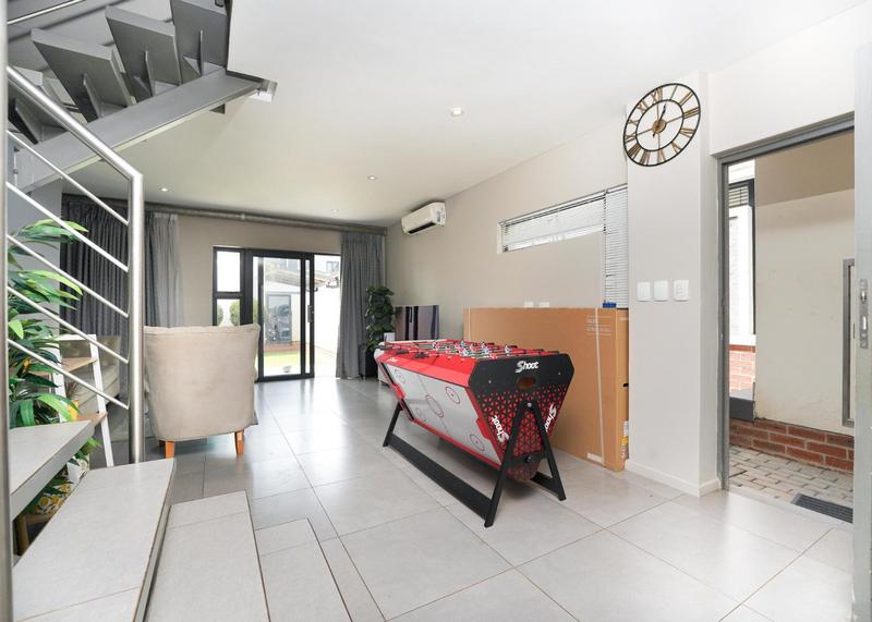 To Let 2 Bedroom Property for Rent in Rivonia Gauteng