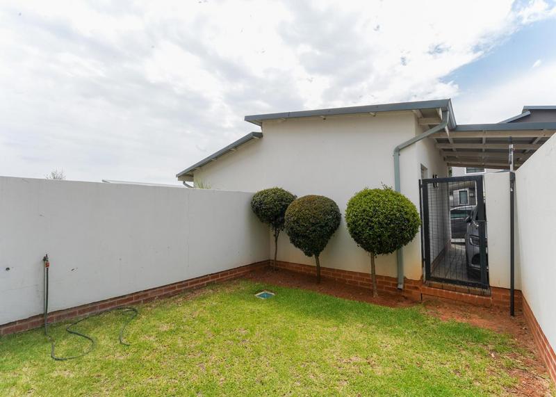 To Let 2 Bedroom Property for Rent in Rivonia Gauteng
