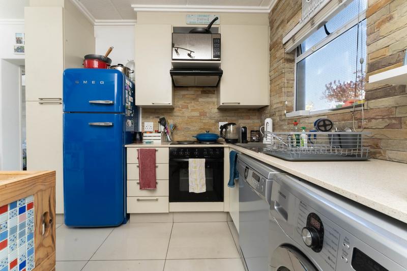 1 Bedroom Property for Sale in Bryanston Gauteng