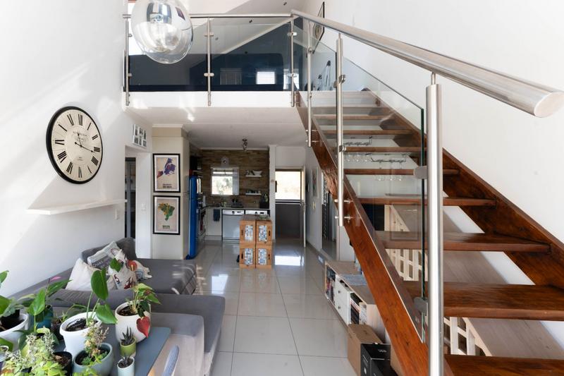 1 Bedroom Property for Sale in Bryanston Gauteng