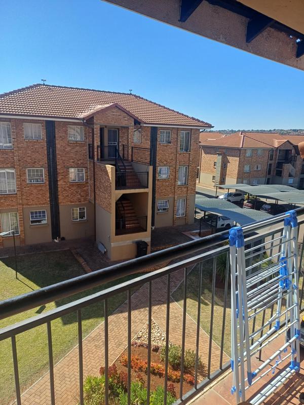 2 Bedroom Property for Sale in Heuweloord Gauteng