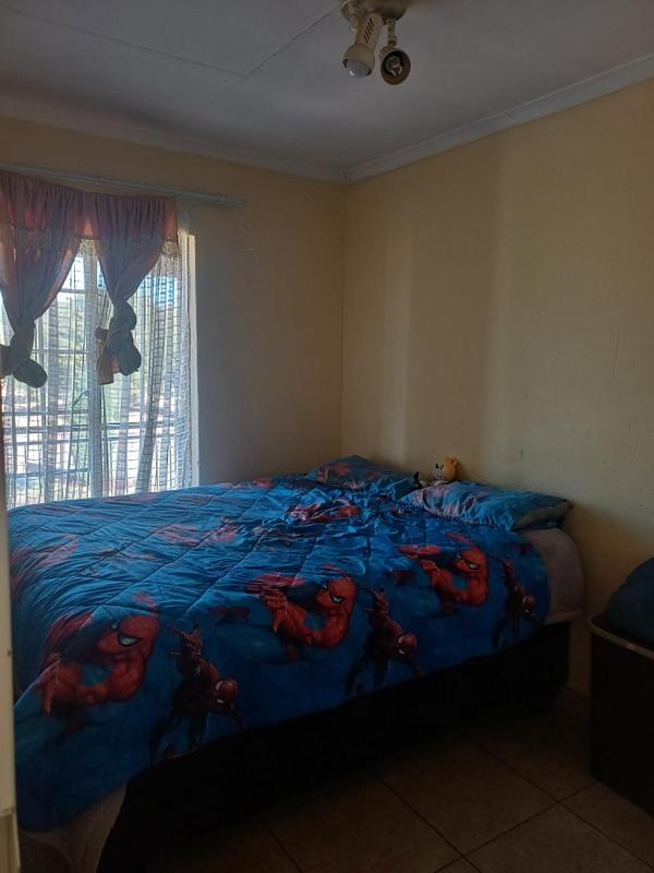 2 Bedroom Property for Sale in Heuweloord Gauteng