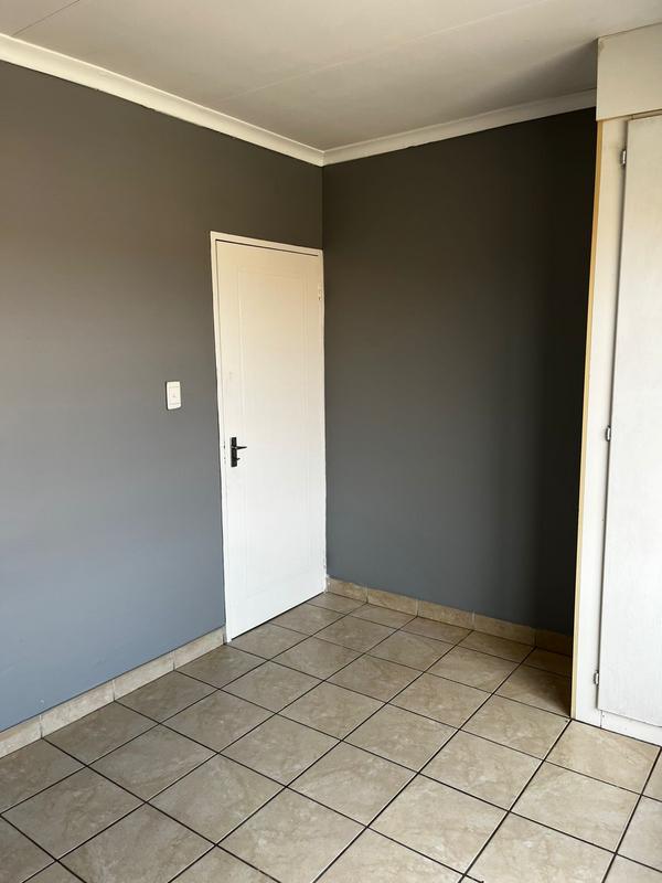 2 Bedroom Property for Sale in Birchleigh Gauteng