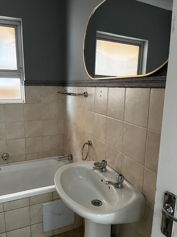 2 Bedroom Property for Sale in Birchleigh Gauteng