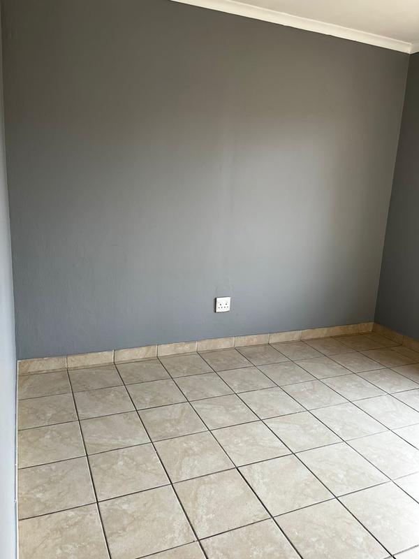2 Bedroom Property for Sale in Birchleigh Gauteng