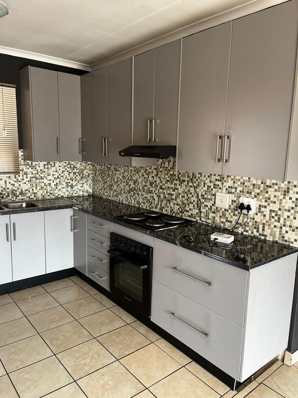 2 Bedroom Property for Sale in Birchleigh Gauteng