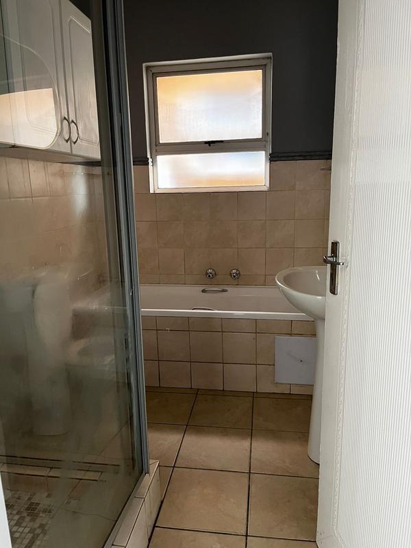 2 Bedroom Property for Sale in Birchleigh Gauteng