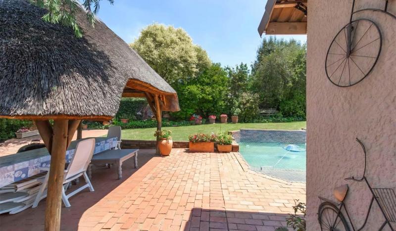 3 Bedroom Property for Sale in Lombardy East Gauteng