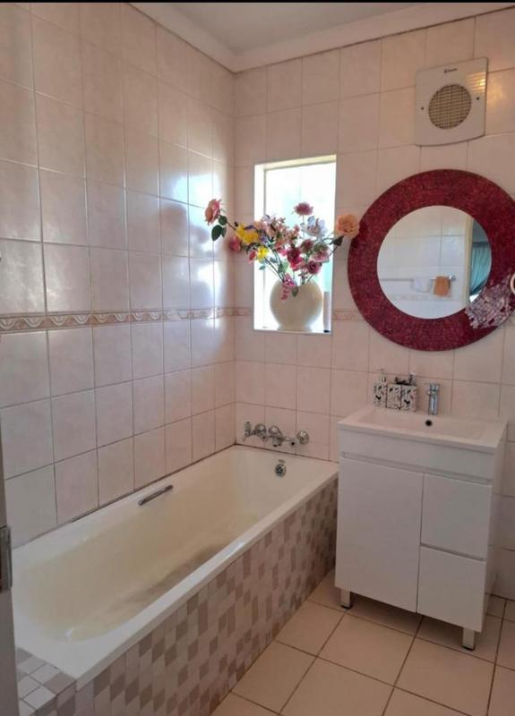 3 Bedroom Property for Sale in Lombardy East Gauteng
