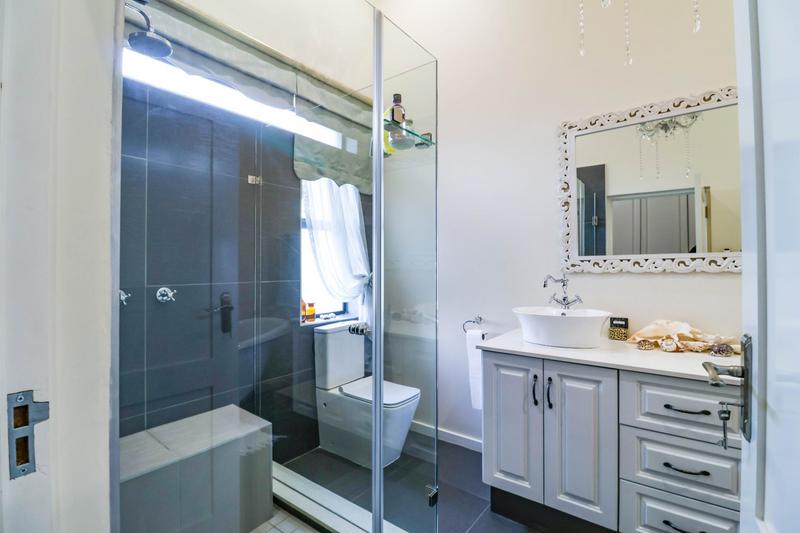 3 Bedroom Property for Sale in Copperleaf Estate Gauteng