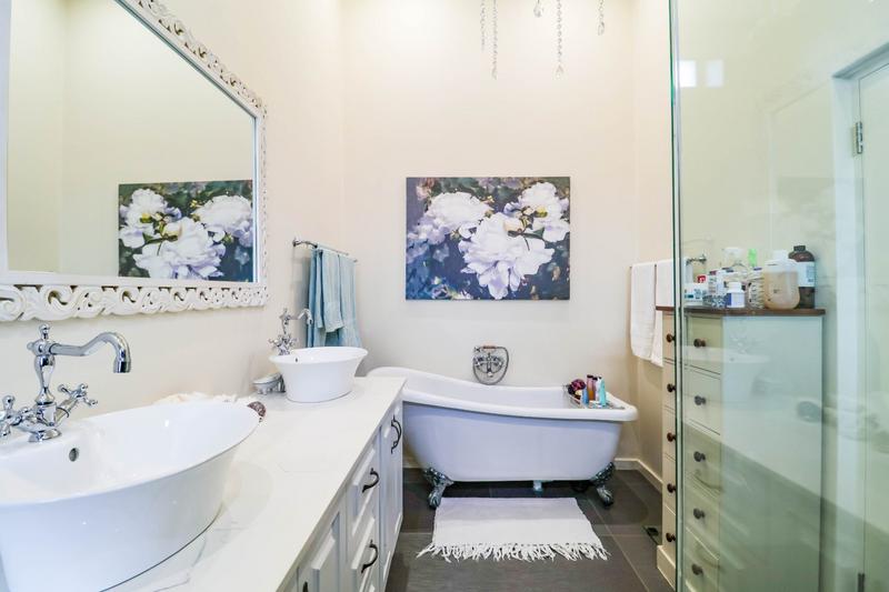 3 Bedroom Property for Sale in Copperleaf Estate Gauteng
