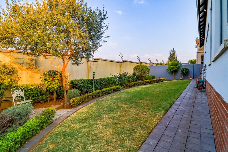 3 Bedroom Property for Sale in Copperleaf Estate Gauteng