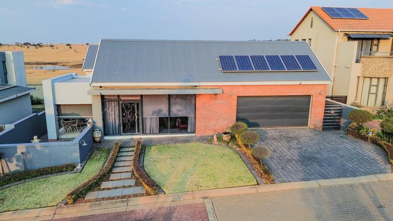 3 Bedroom Property for Sale in Copperleaf Estate Gauteng